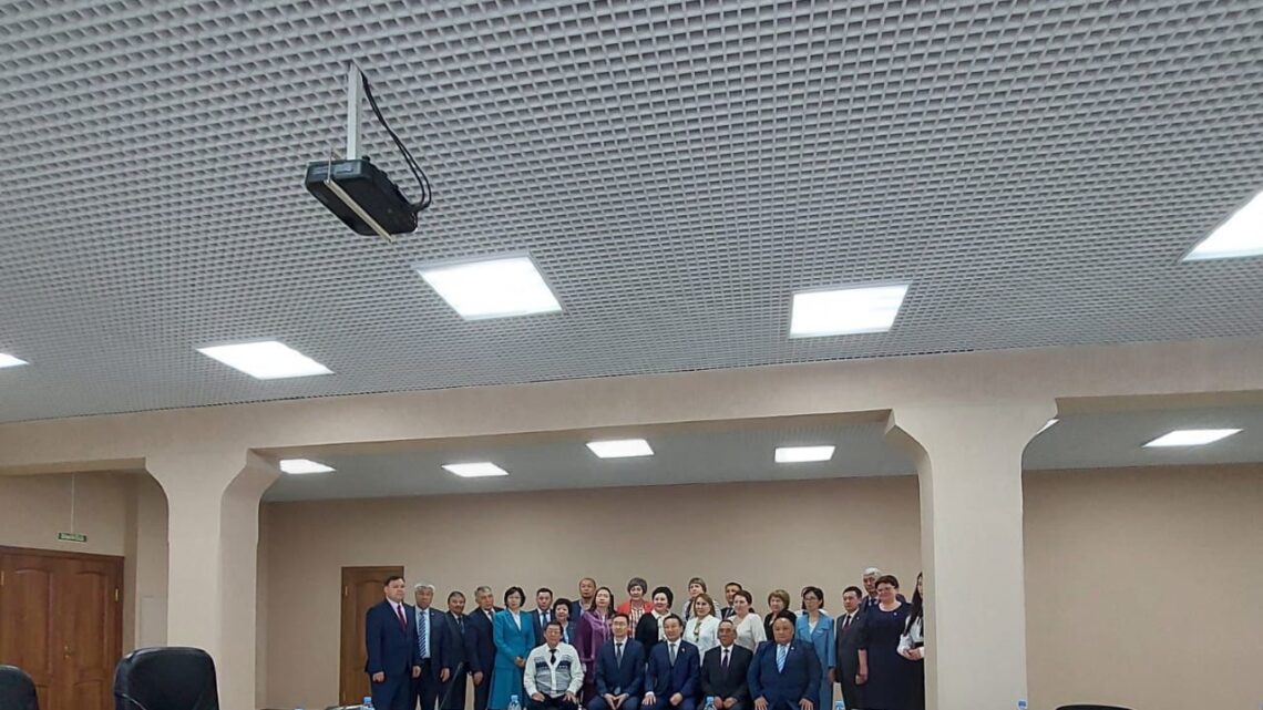 Отраслевой профсоюз «Кызмет» провел выездное совместное заседание Исполкома и Центрального Совета