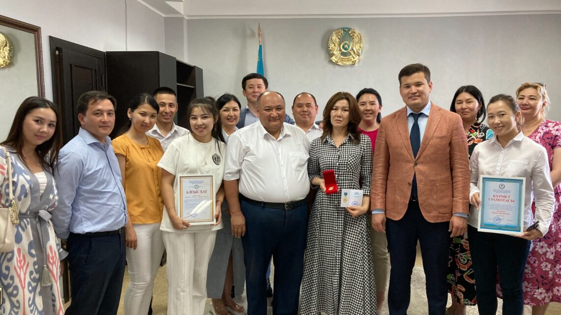 Мәдениет саласының мемлекеттік қызметшілері марапатталды