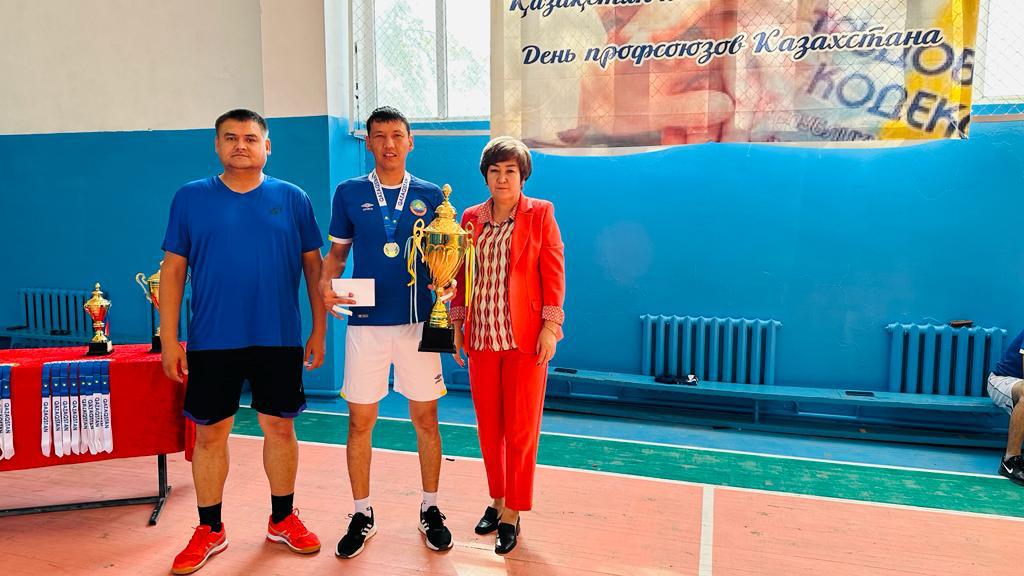 Кәсіподаққа Чемпиондар  тартуы