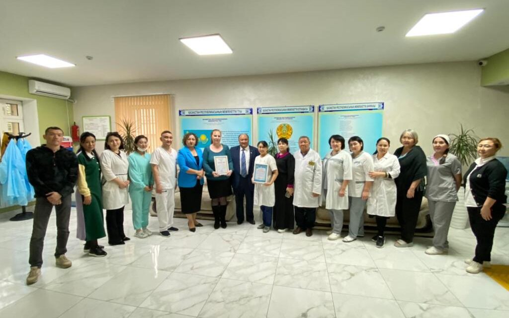 Мереке қарсаңында әлеуметтік сала қызметкерлері марапатталды