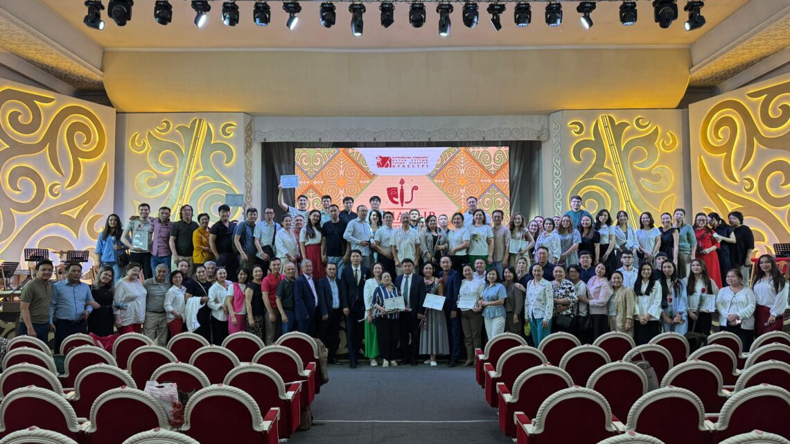Мәдениет және өнер қызметкерлерінің кәсіби мерекесі “Қызмет” Салалық кәсіподағында аталып өтілді