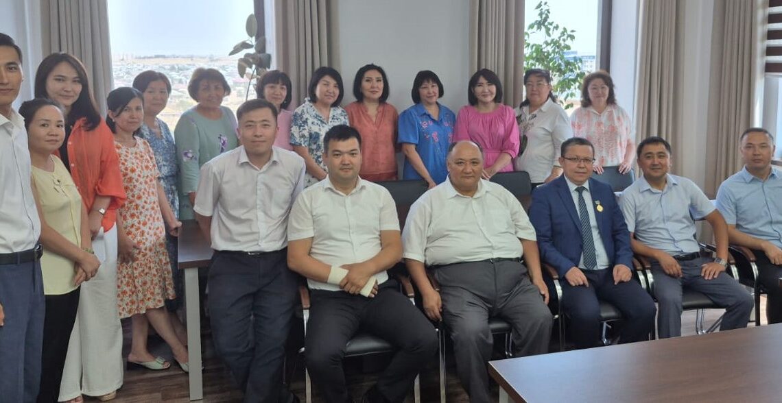 Әлеуметтік әріптеске құрмет көрсетілді