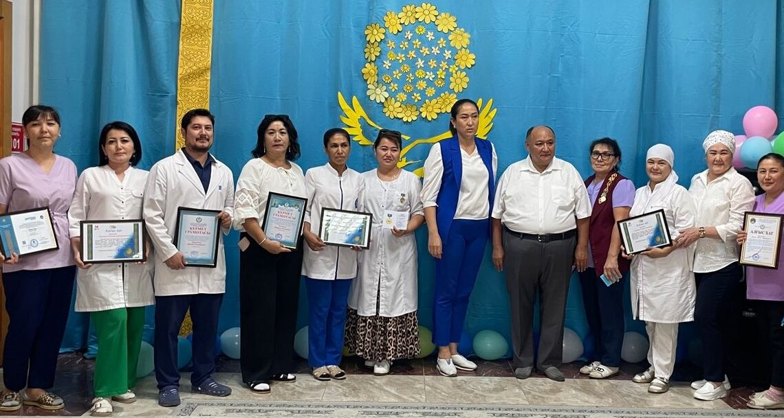 Әлеуметтік саланың жұмысшылары марапатталды