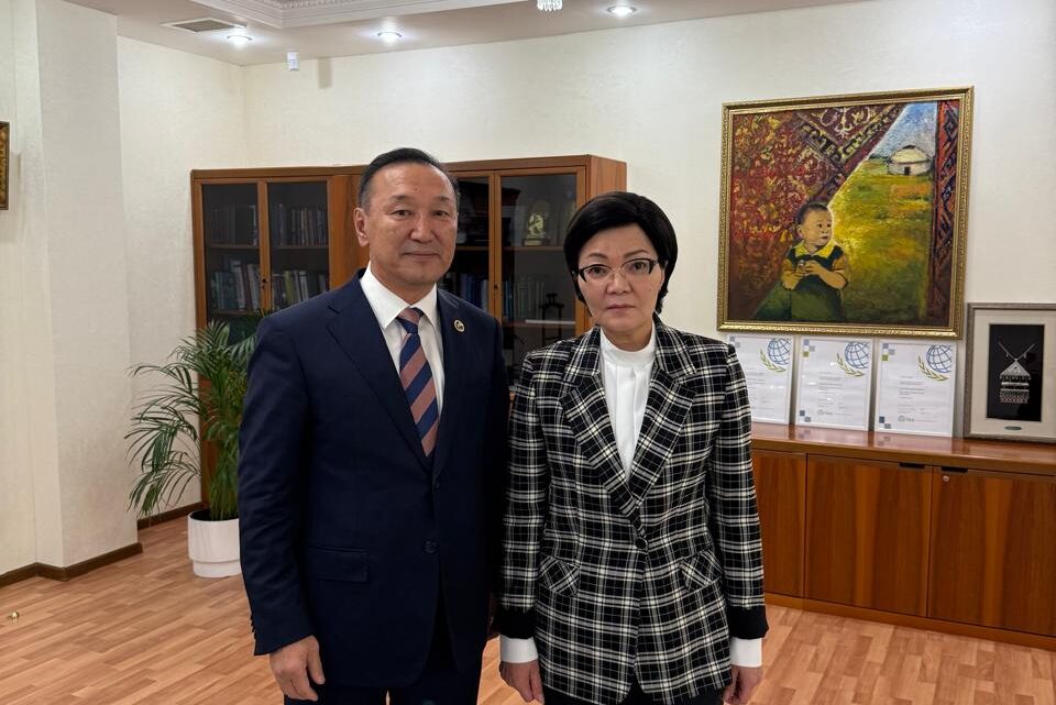 Салалық «Қызмет» кәсіподағы Төрағасының ҚР Еңбек және халықты әлеуметтік қорғау Министрімен кездесуі өтті
