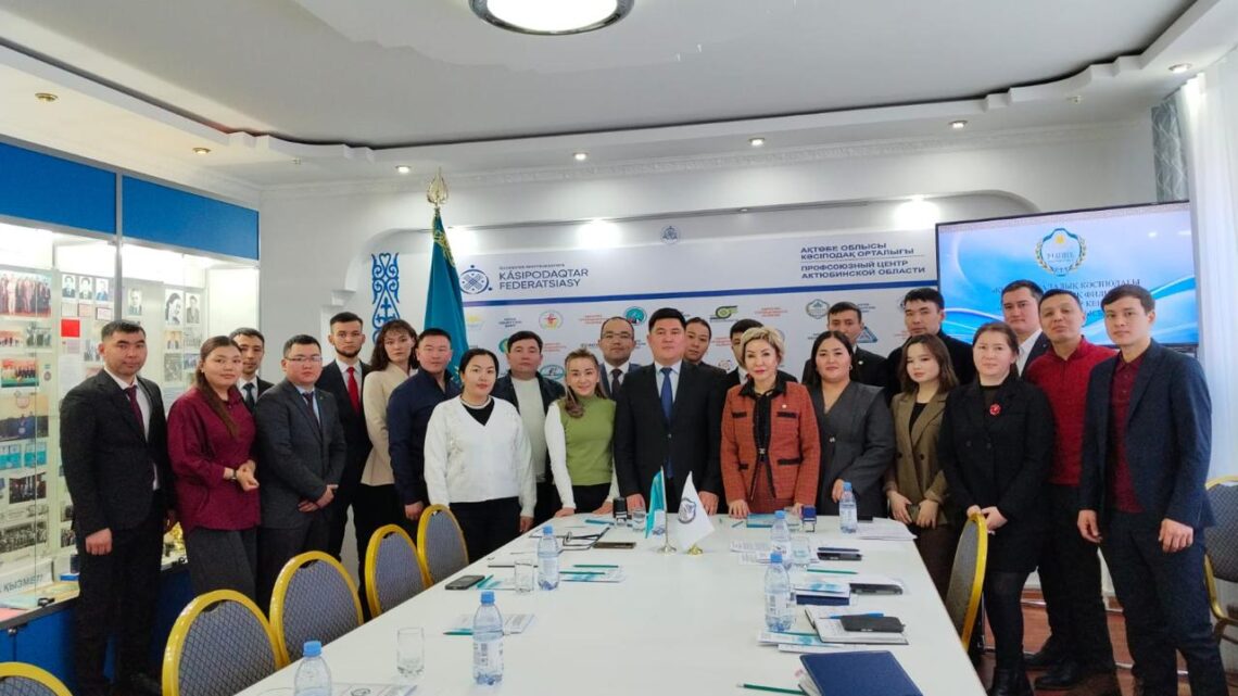 Ақтөбеде жастар саясатын дамытуға бағытталған стратегиялық меморандумға қол қойылды
