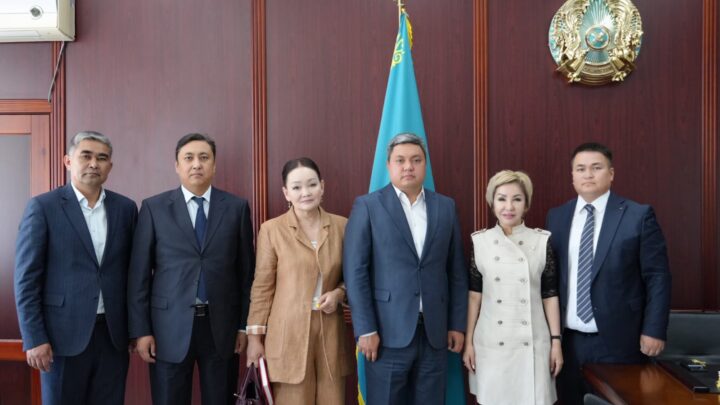 Мұғалжар ауданында кәсіподақ мүшелерімен кездесу өтті