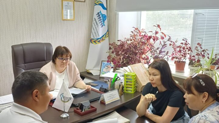 Ауылдың өркендеуі жолындағы еңбек
