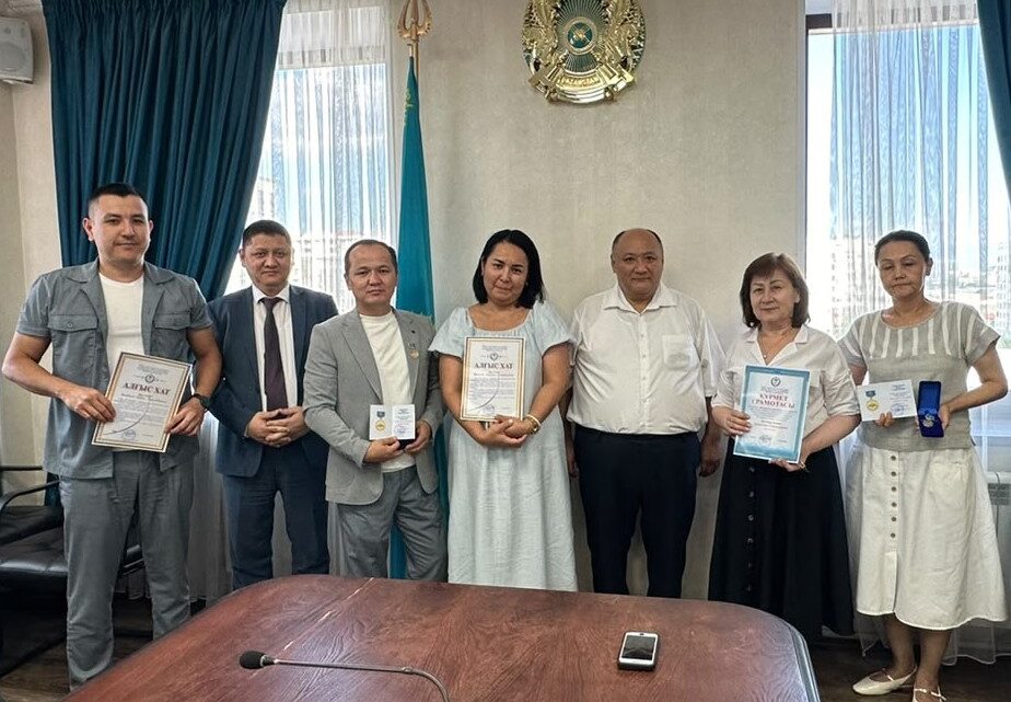 Мемлекеттік қызметшілер күні лайықты атап өтілді