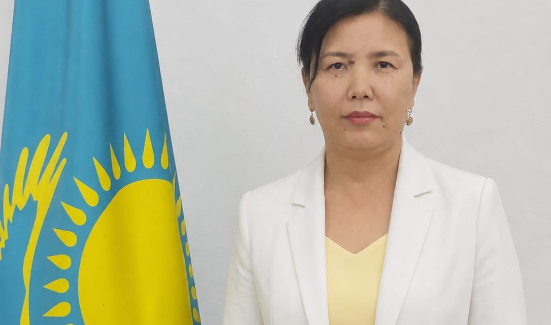Адал  еңбек,  кәсіби  маман – сыйлы  адам